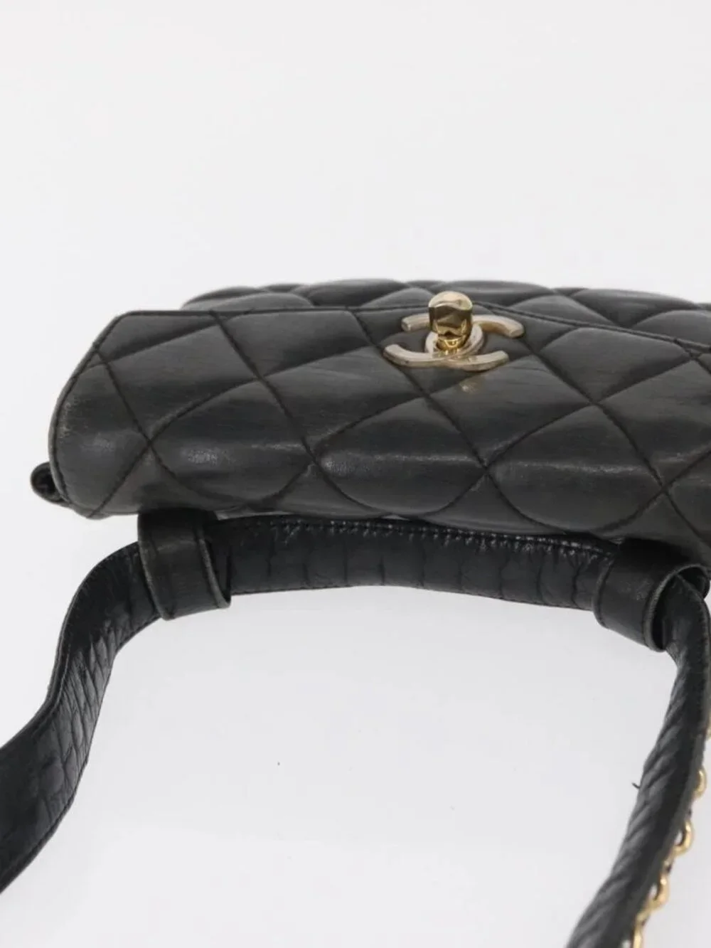 CHANEL Matelasse Waist bag Lamb Skin Black Gold CC Auth am10530